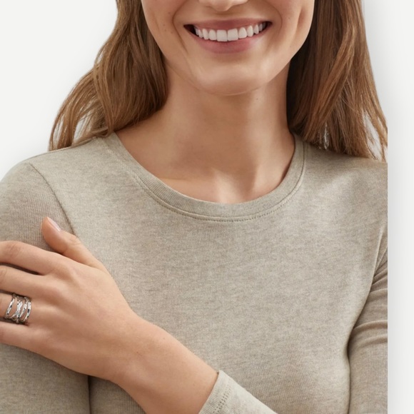 *SOLD* Silpada ‘Wrapped Up’ Overlapping Textured Band Ring NWT in pouch and box - Picture 6 of 8